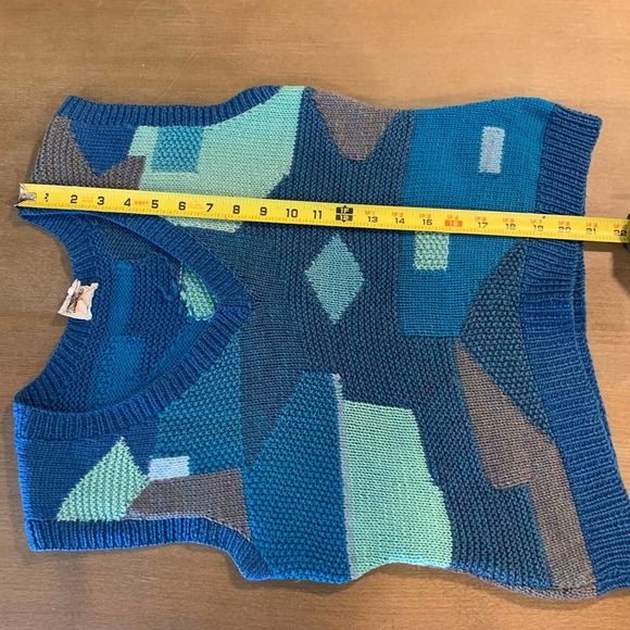 VINTAGE Neiman Marcus “Trophy Room” Blue and Gray Patterned Sweater Vest - Picture 5 of 6